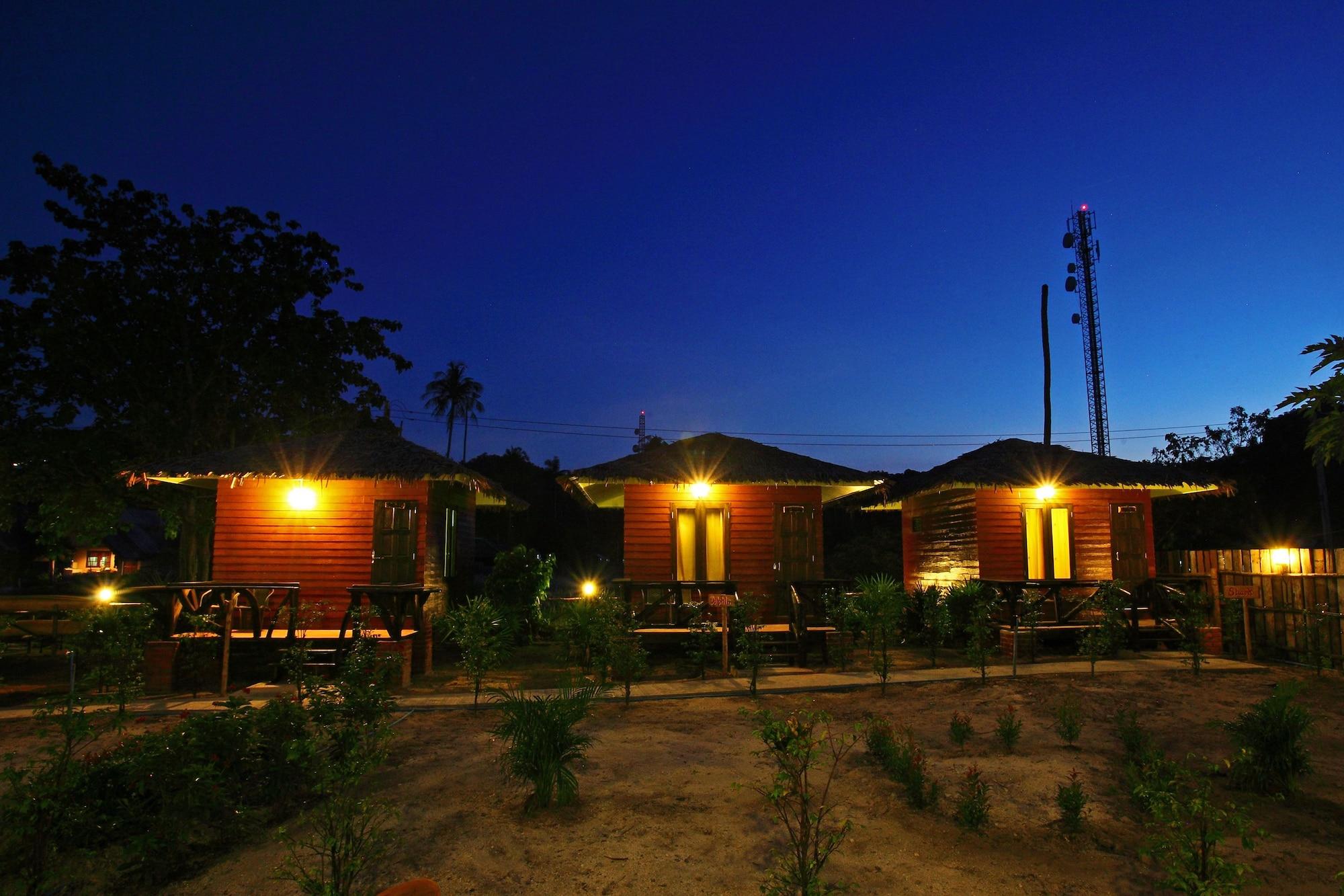 Hotel Pp Red Tuna Hut à Koh Koh Phi Phi Don Extérieur photo